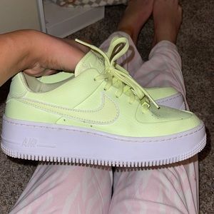 Neon AF-1